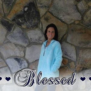 Meet your Posher, Alecia